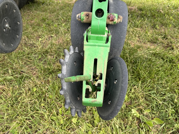 2011 John-Deere DB90