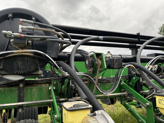 2011 John-Deere DB90