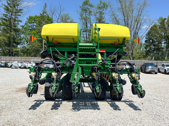 2011 John-Deere DB90