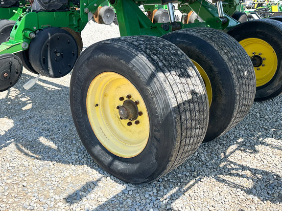 2011 John-Deere DB90