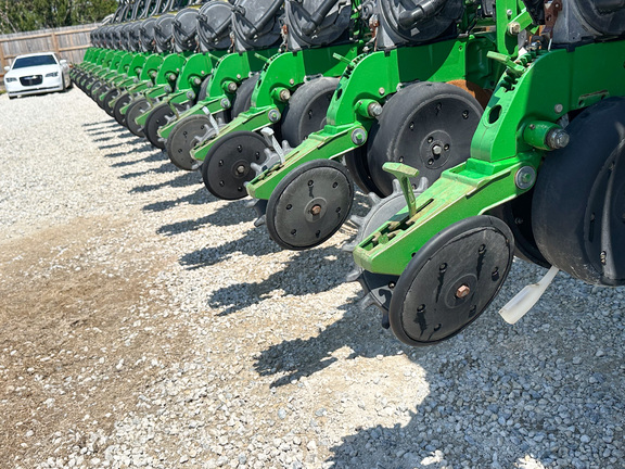 2011 John-Deere DB90