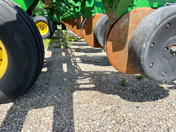 2011 John-Deere DB90
