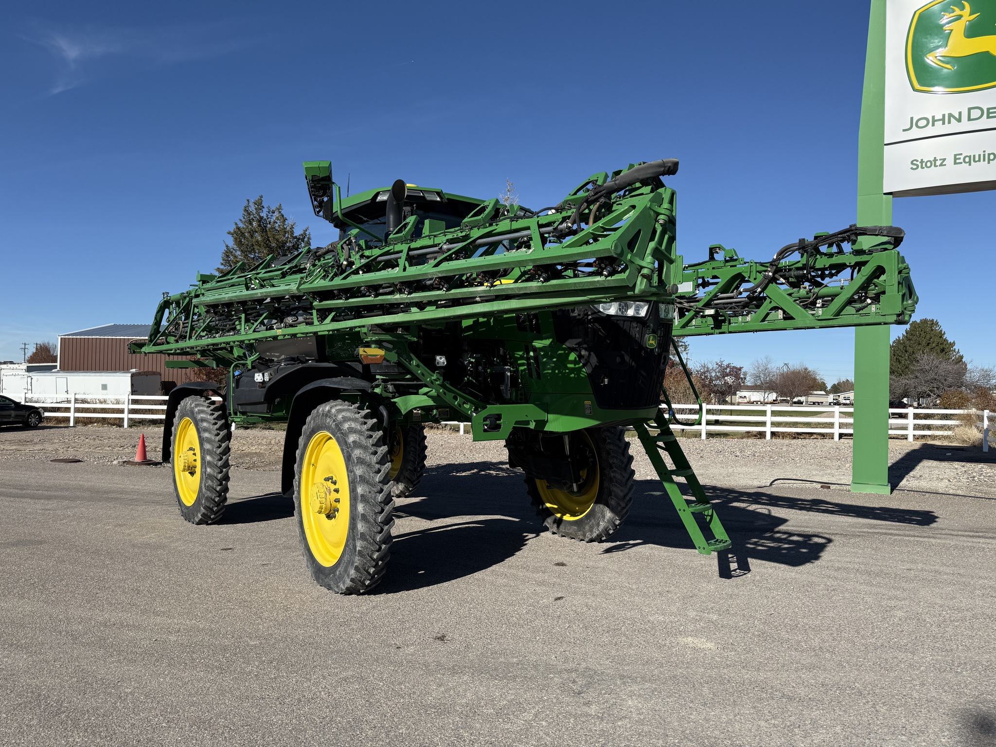 2023 John Deere 412R Image 7