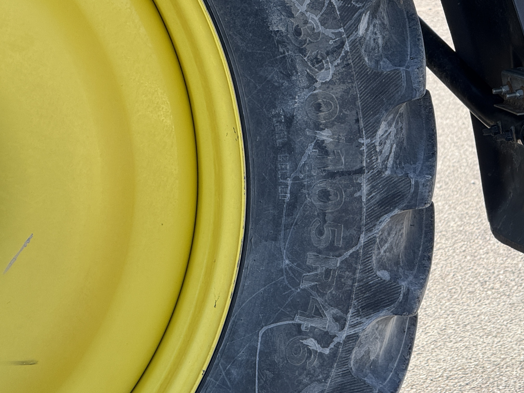 2023 John Deere 412R Image 31