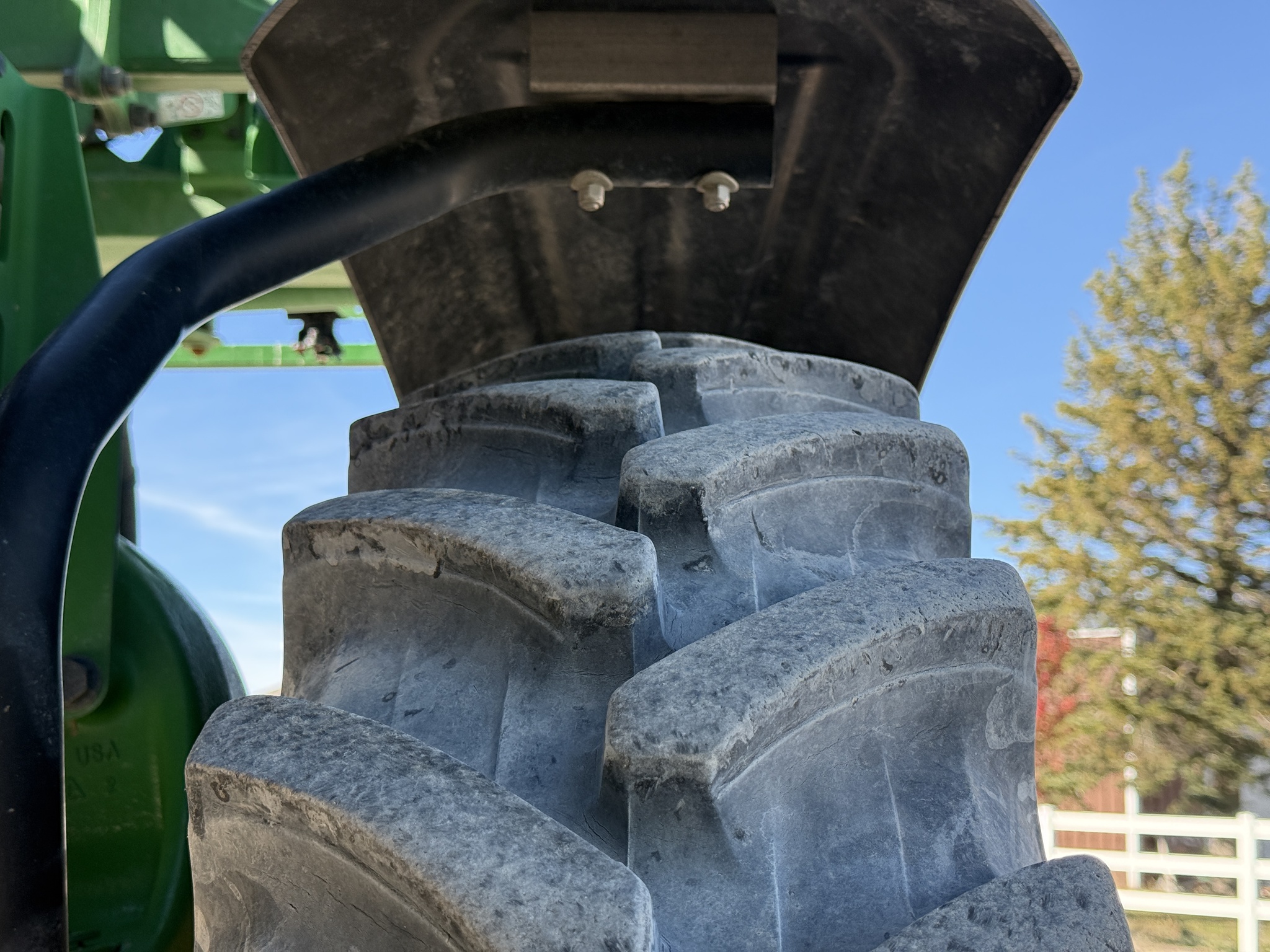 2023 John Deere 412R Image 32