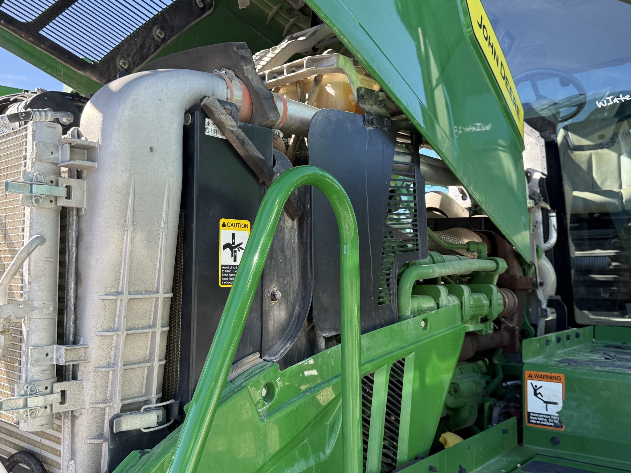 2023 John Deere 412R Image 23