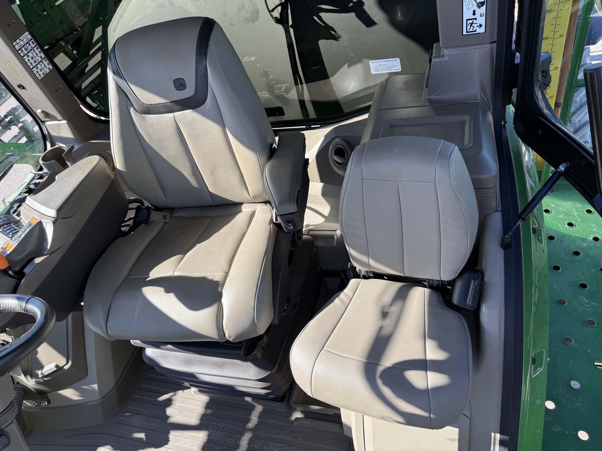 2023 John Deere 412R Image 13