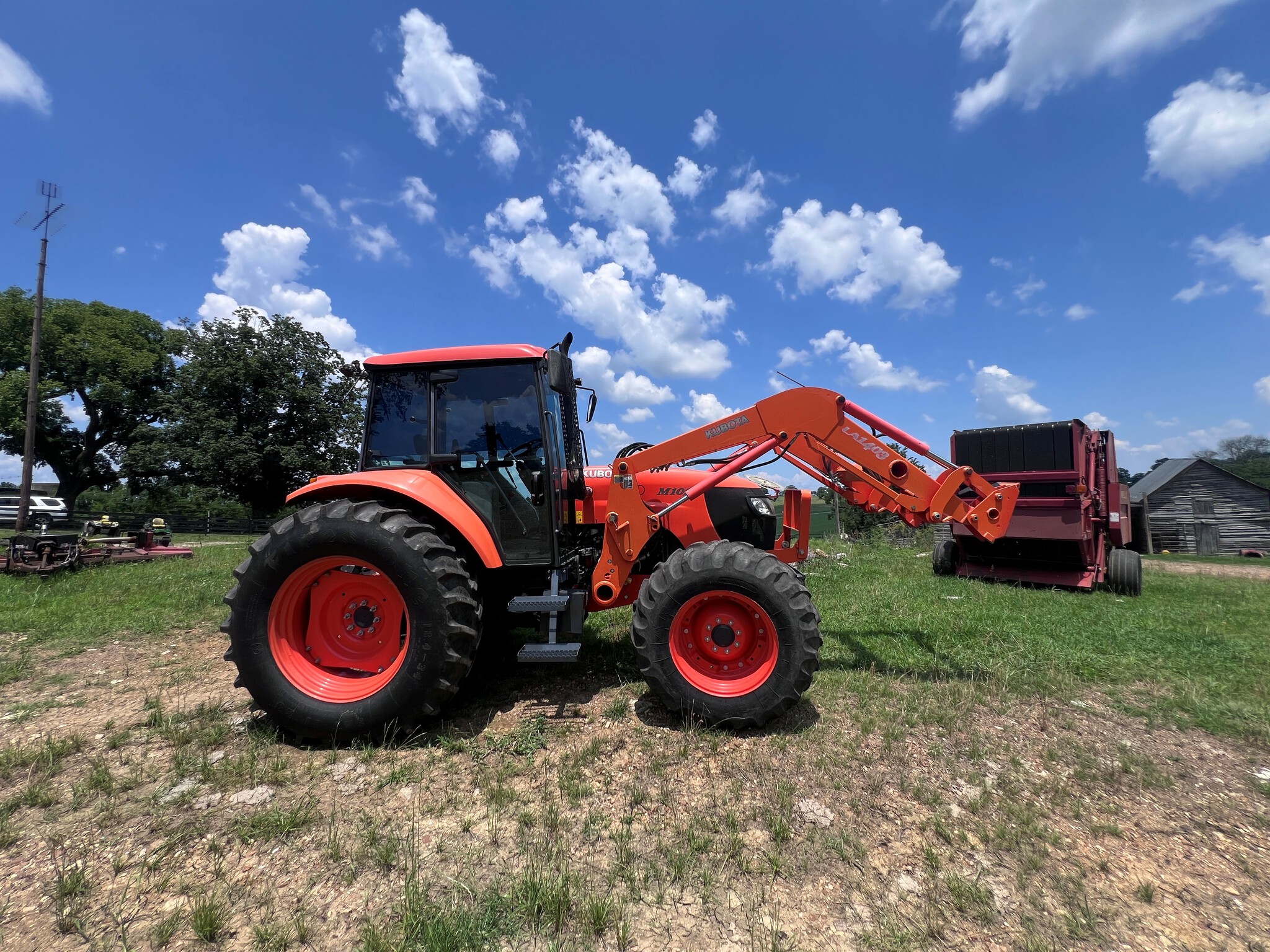 2010 Kubota m108s