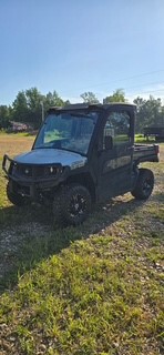 2019 John Deere XUV 835R Image 1