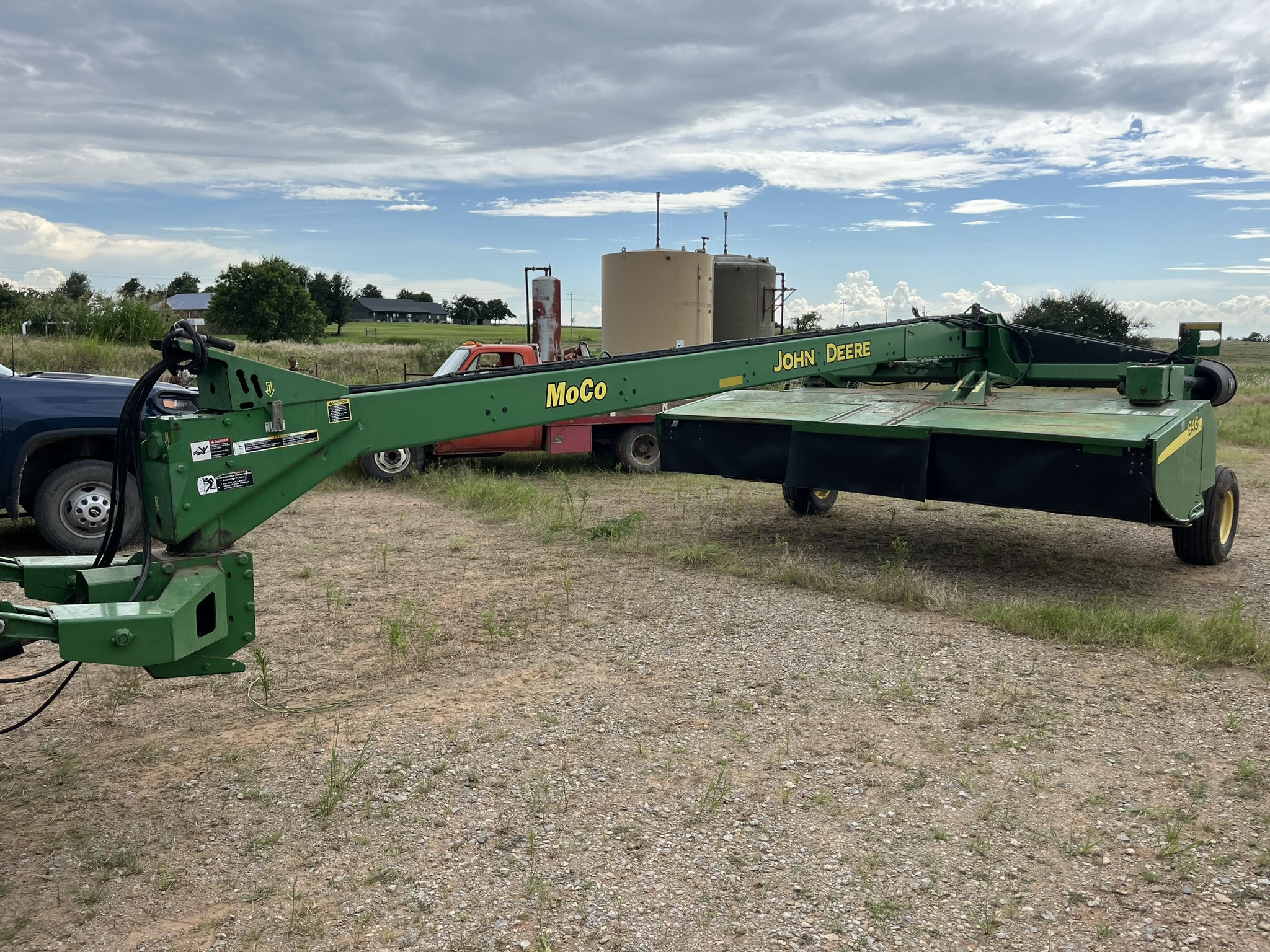 2012 John Deere 946 Image 1