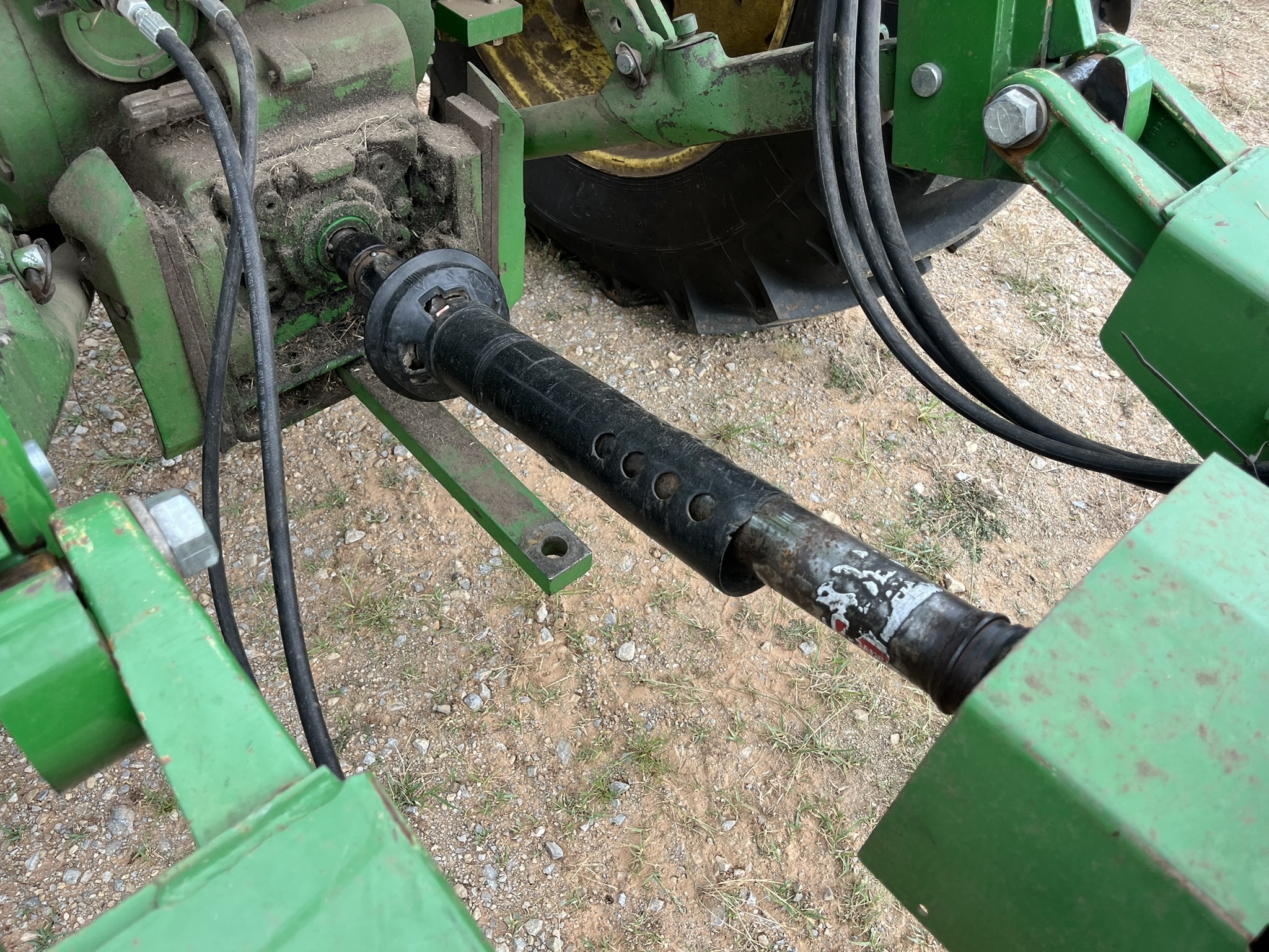 2012 John Deere 946 Image 4