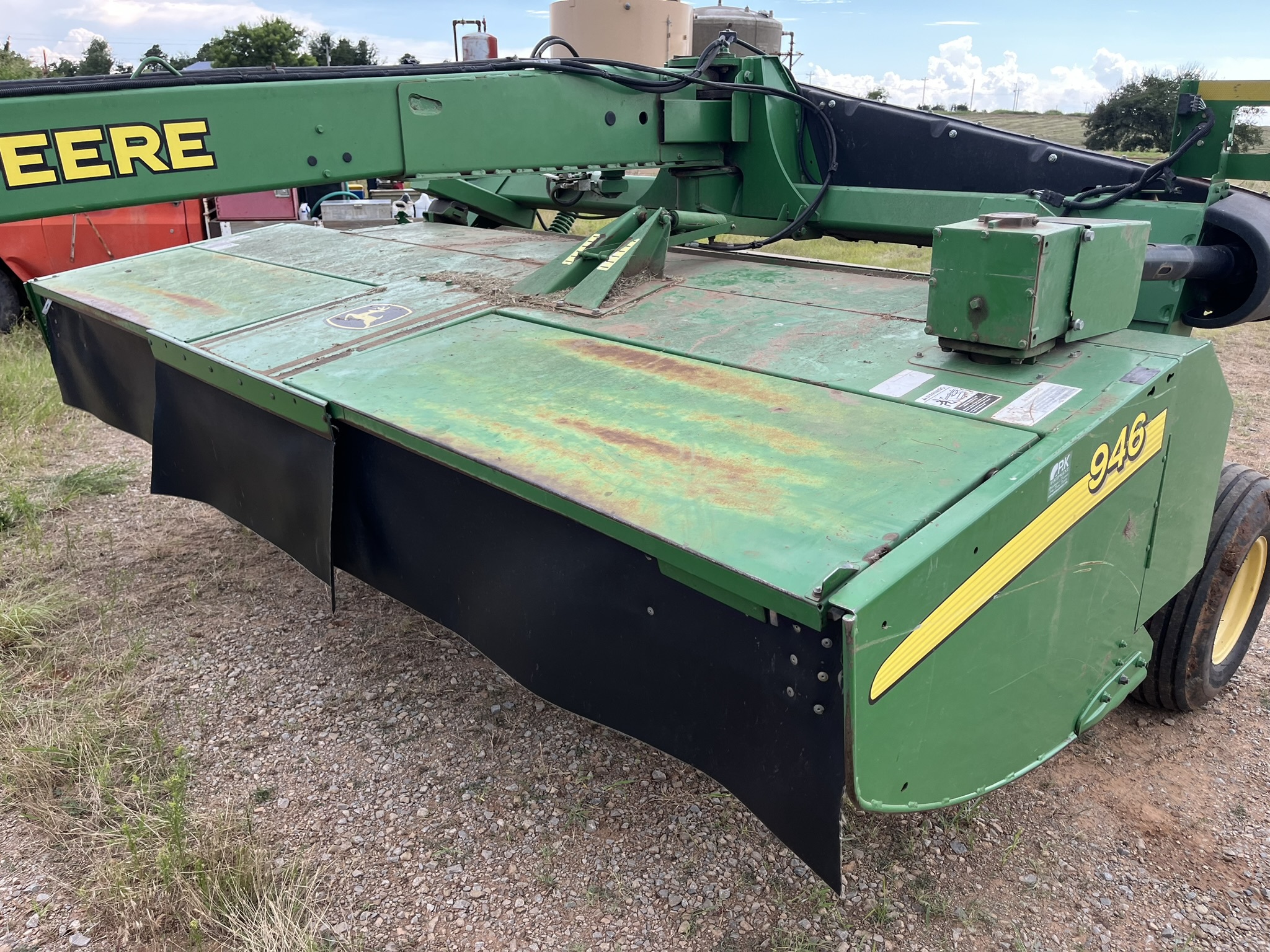 2012 John Deere 946 Image 7