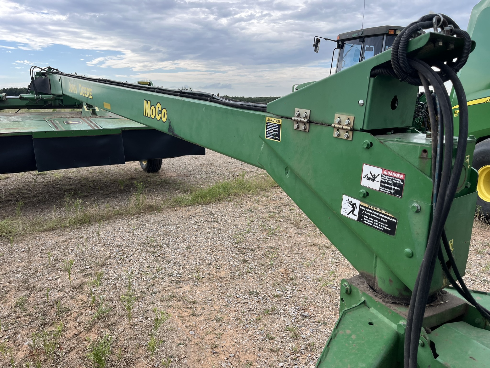 2012 John Deere 946 Image 25