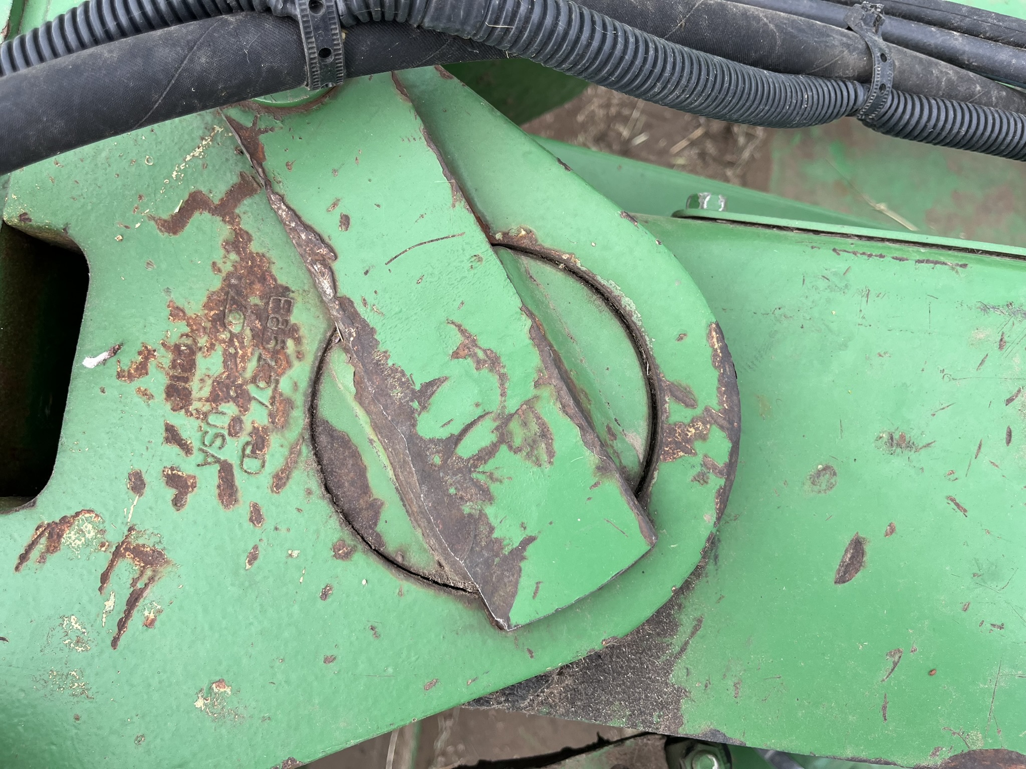 2012 John Deere 946 Image 35