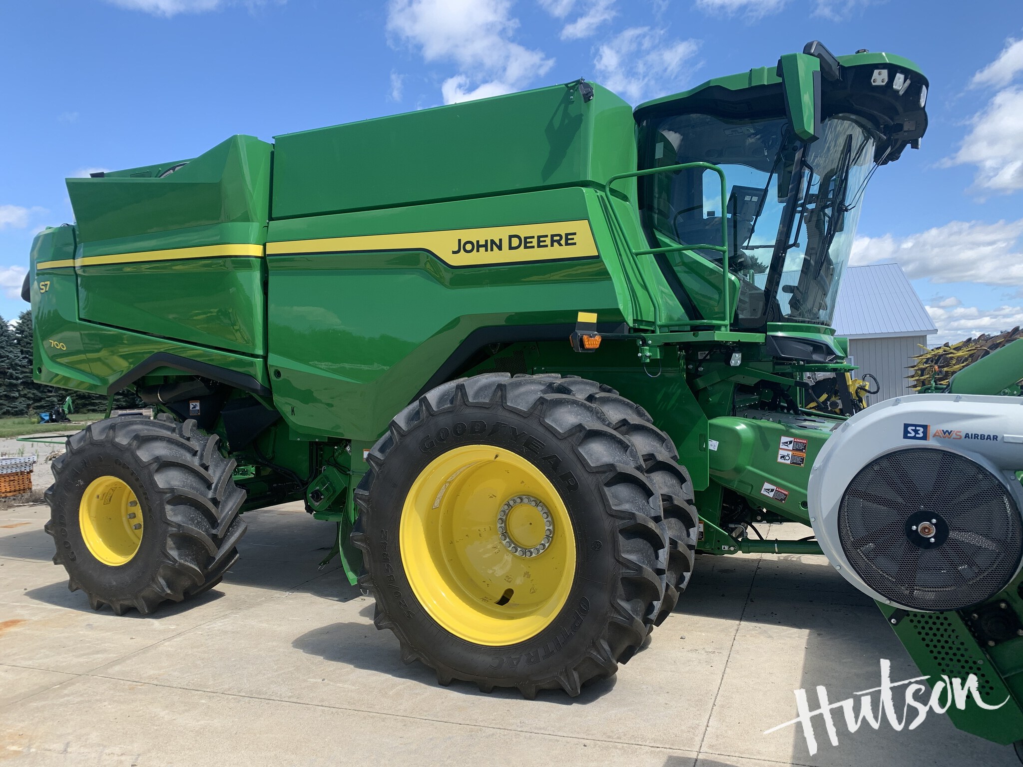 2025 John Deere S7 700