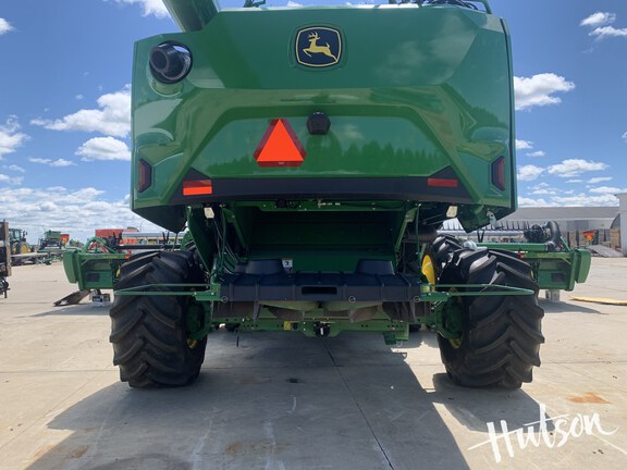 Photo of 2025 John Deere S7 700
