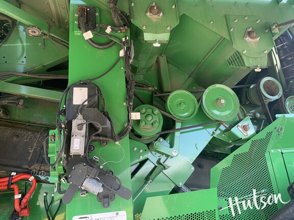 Photo of 2025 John Deere S7 700