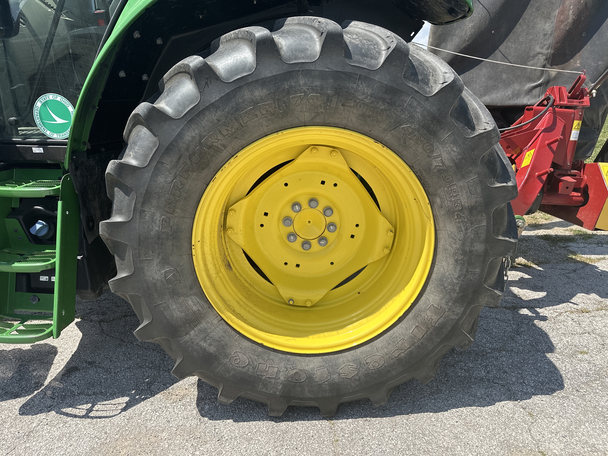 2023 John Deere 6120M Image 12