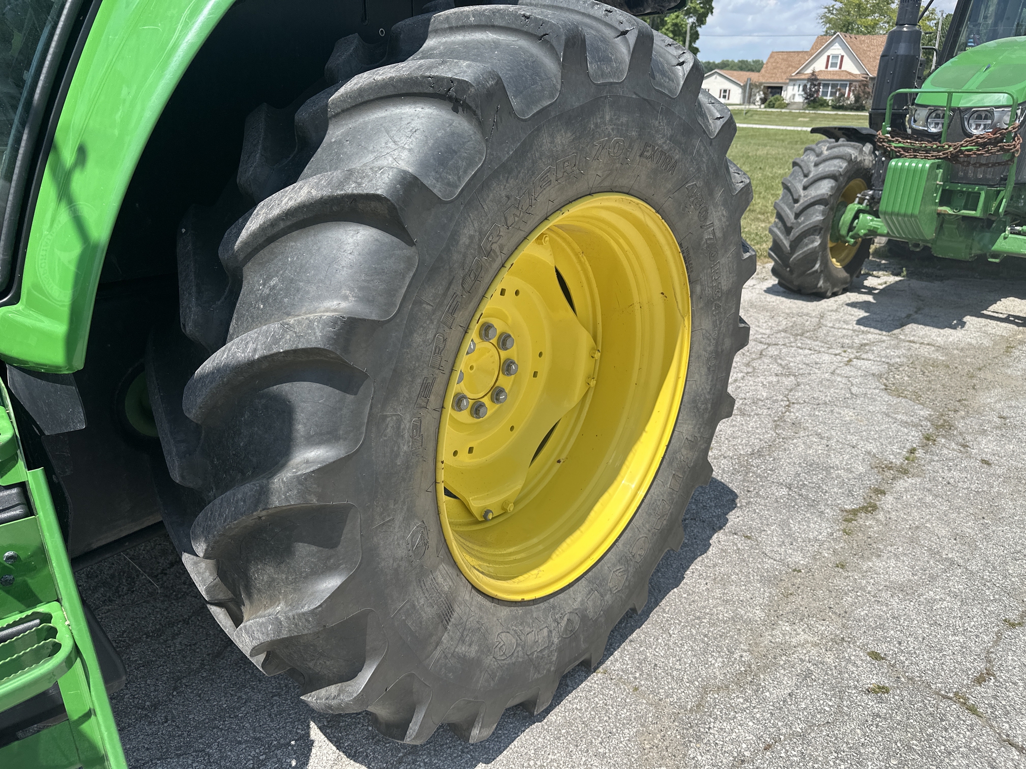 2023 John Deere 6120M Image 13