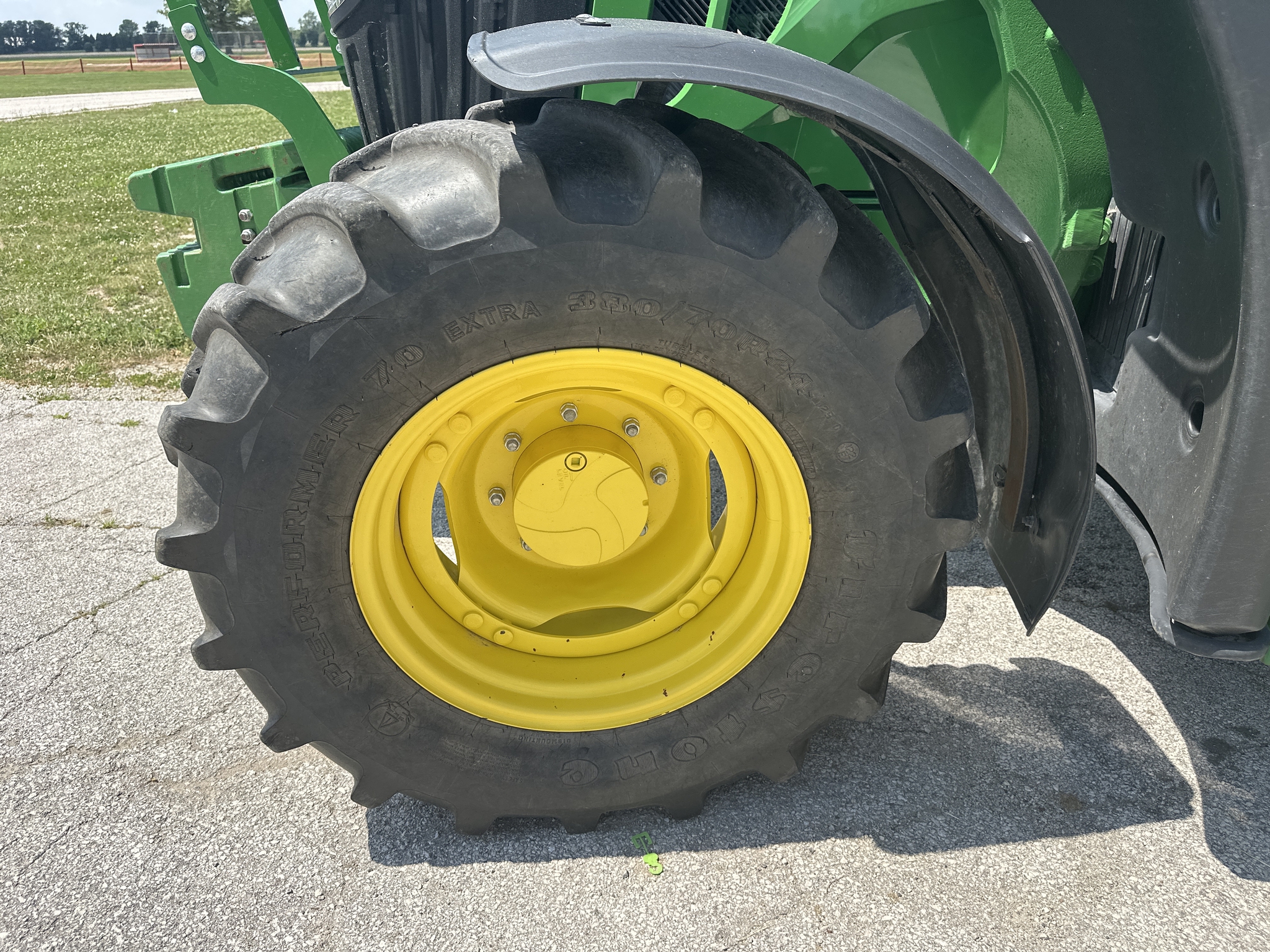 2023 John Deere 6120M Image 14
