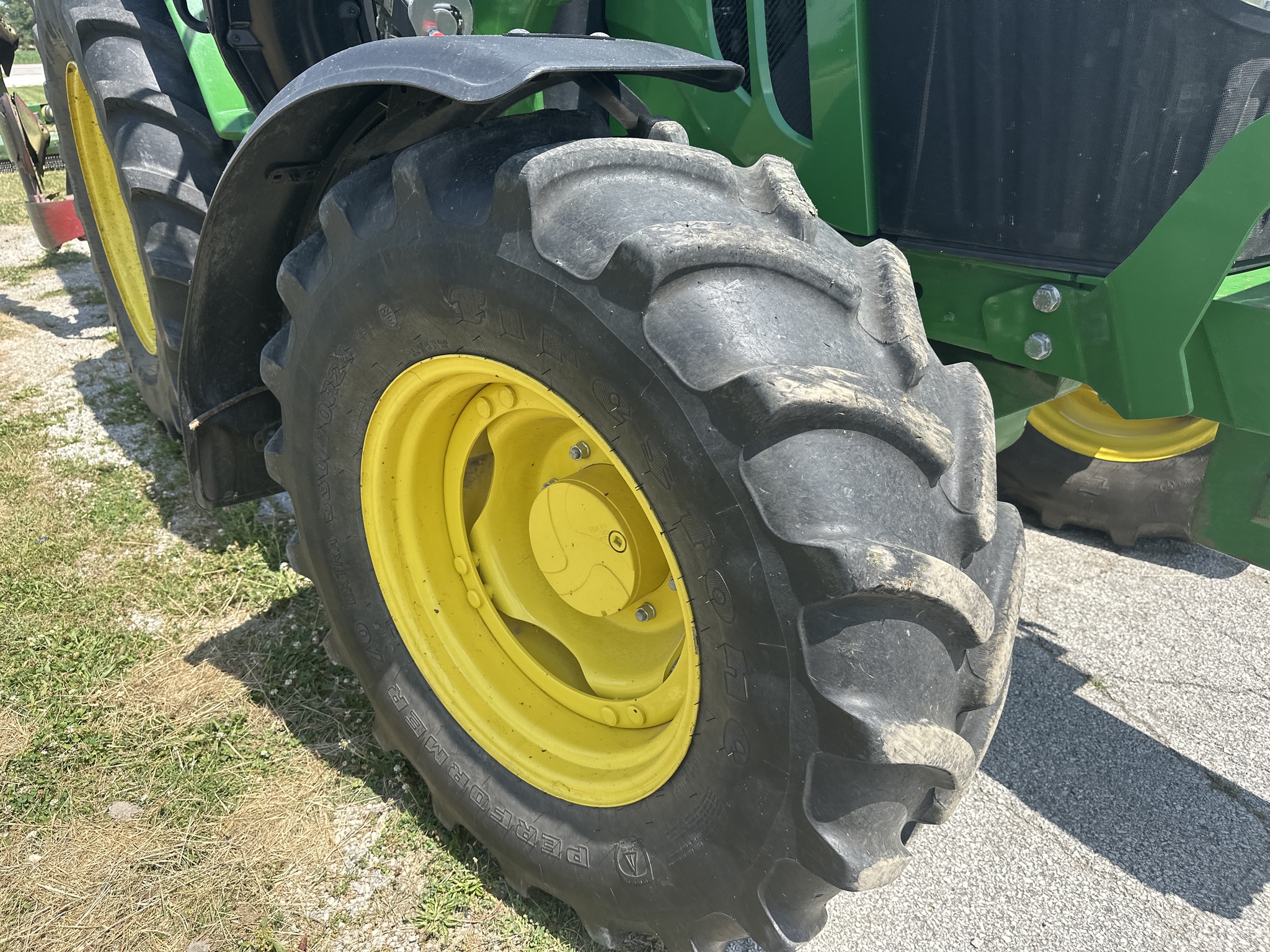 2023 John Deere 6120M Image 11