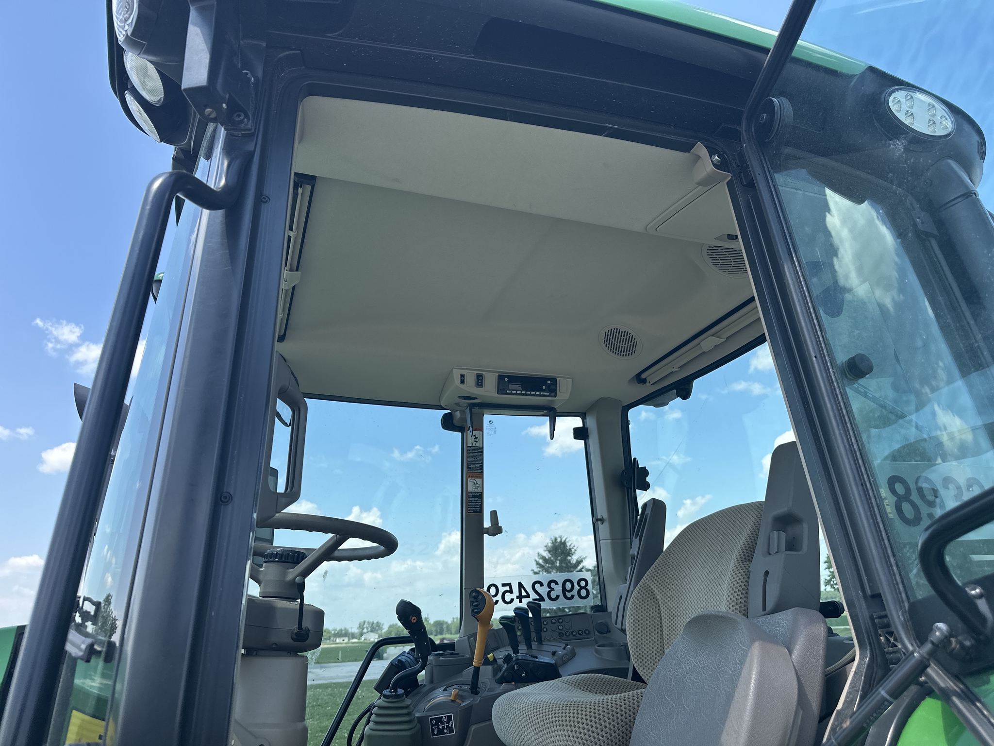 2023 John Deere 6120M Image 22