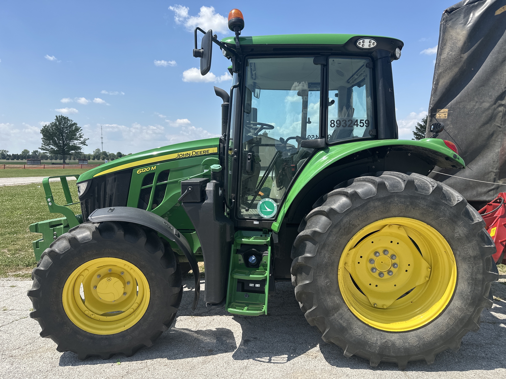 2023 John Deere 6120M Image 2