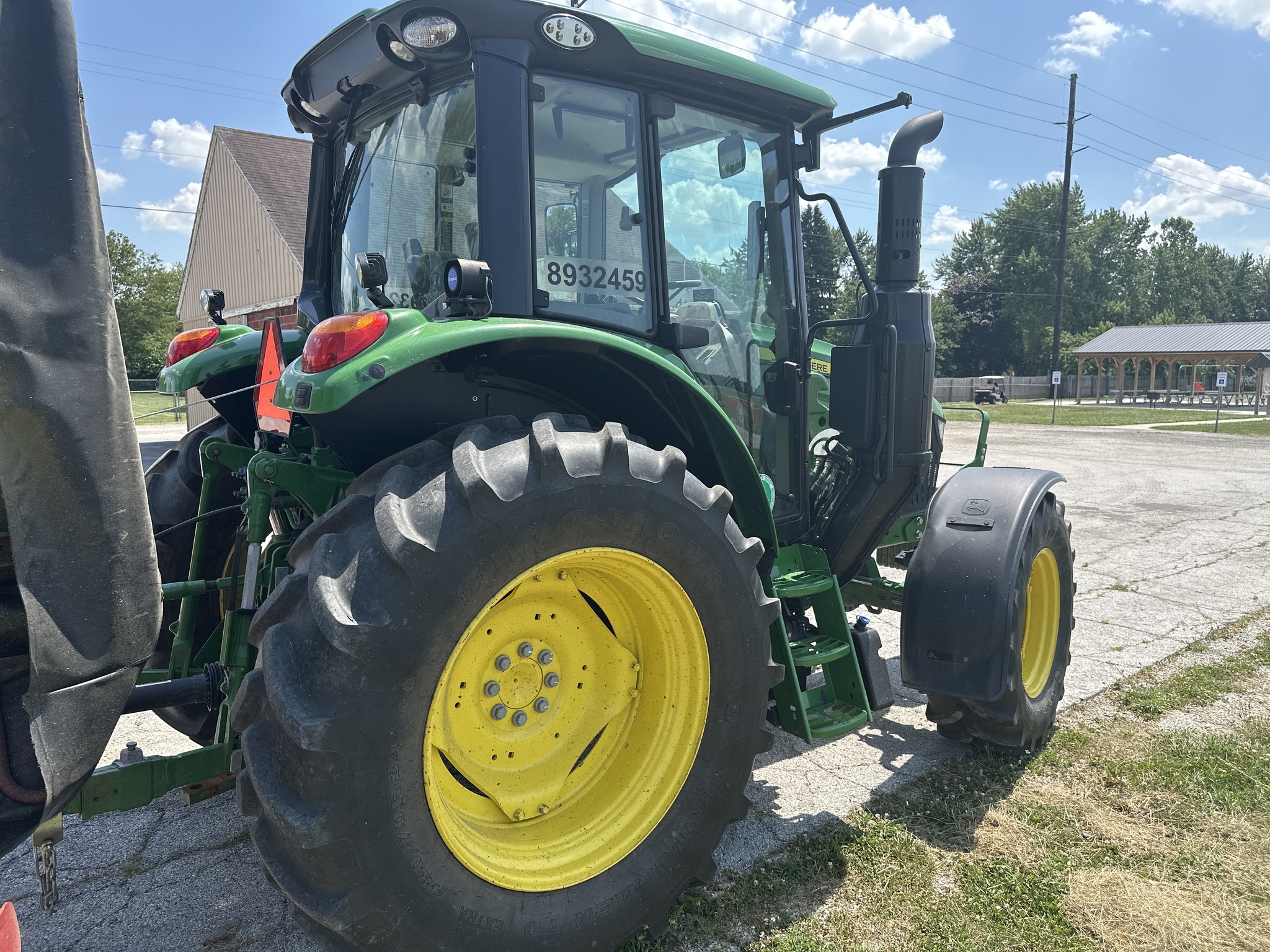 2023 John Deere 6120M Image 4