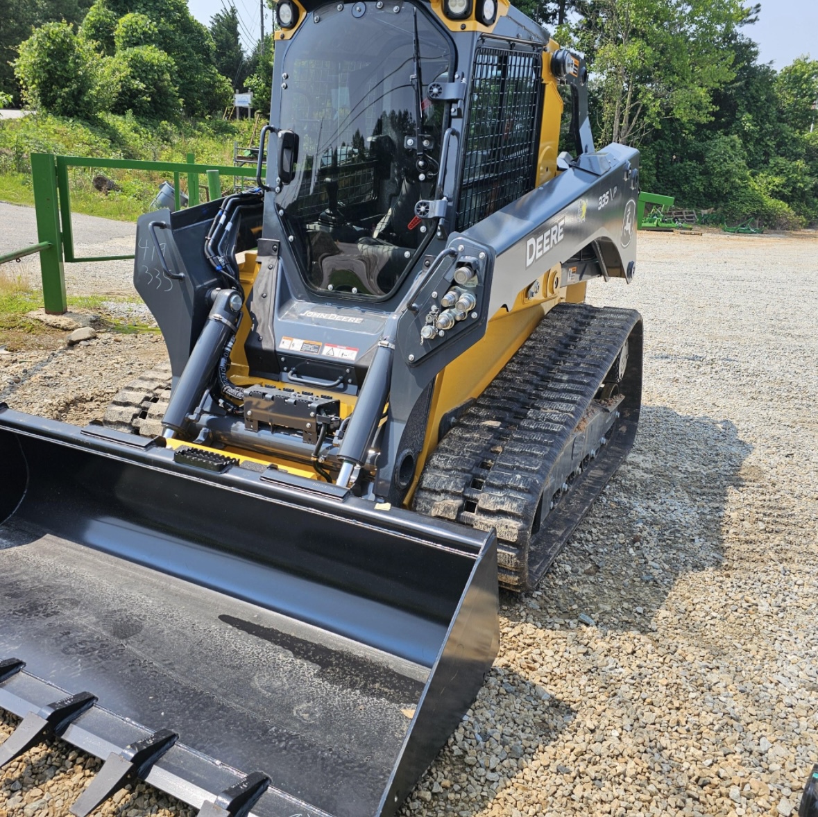 2025 John Deere 335 P Image 5