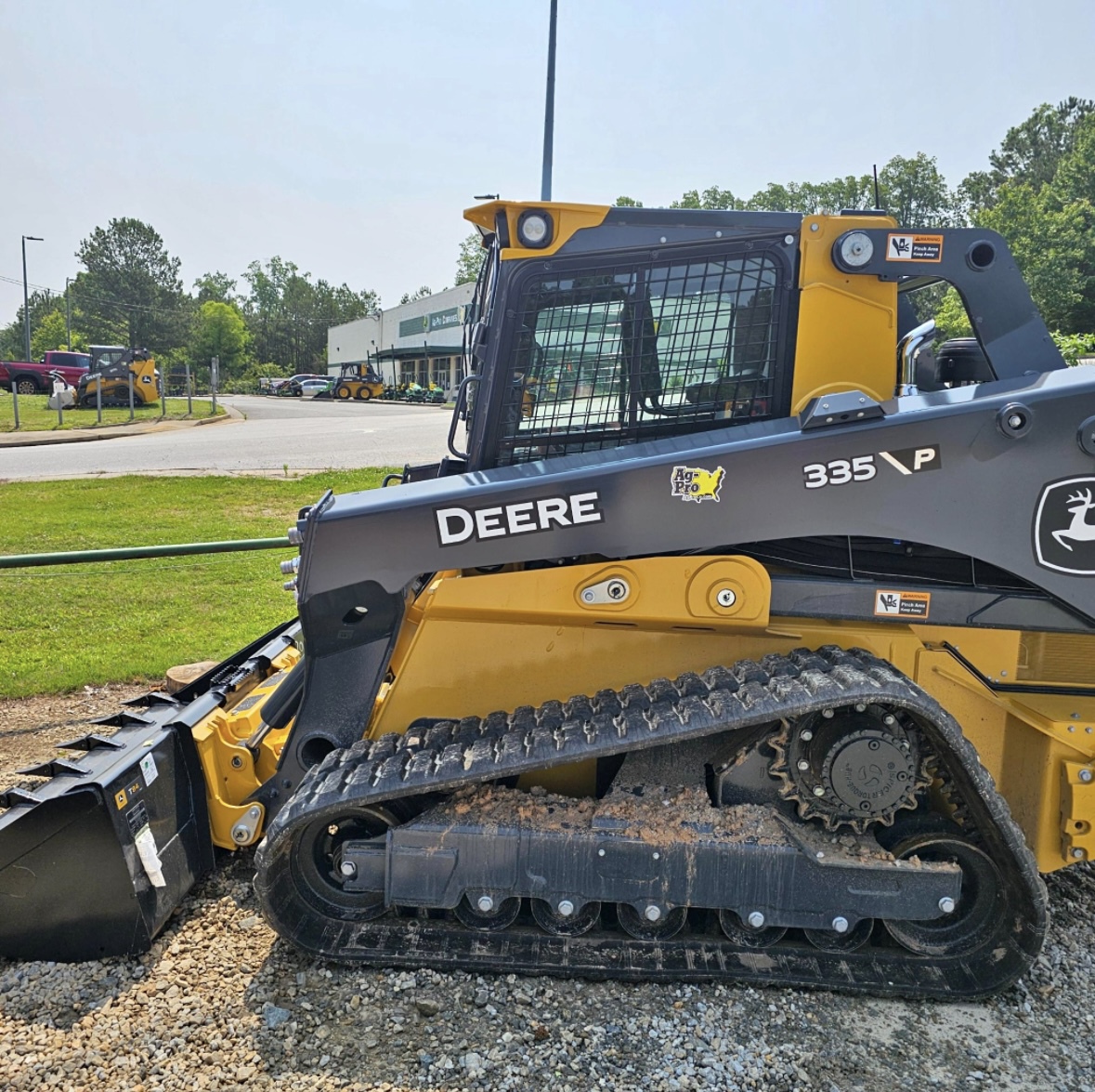 2025 John Deere 335 P Image 6