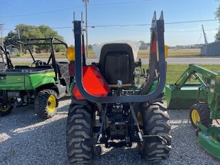 2023 John Deere 2025R Image 3
