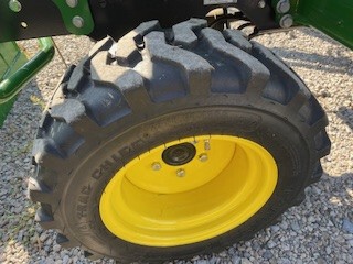 2023 John Deere 2025R Image 10