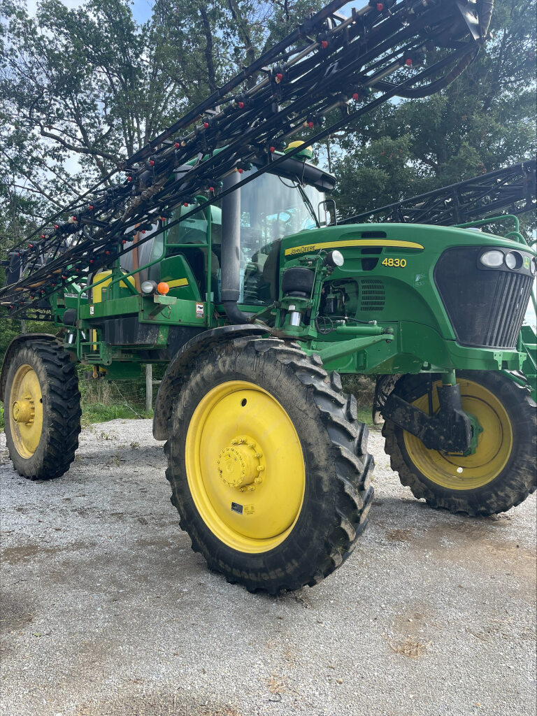 2007 John Deere 4830 Image 1