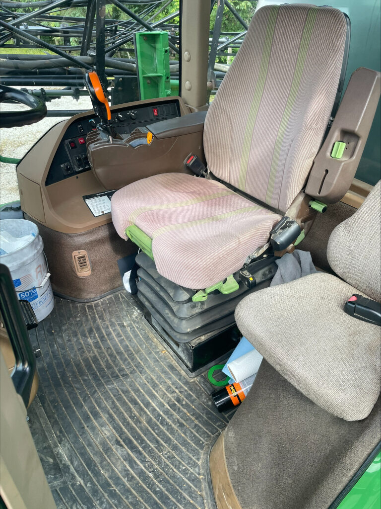 2007 John Deere 4830 Image 8