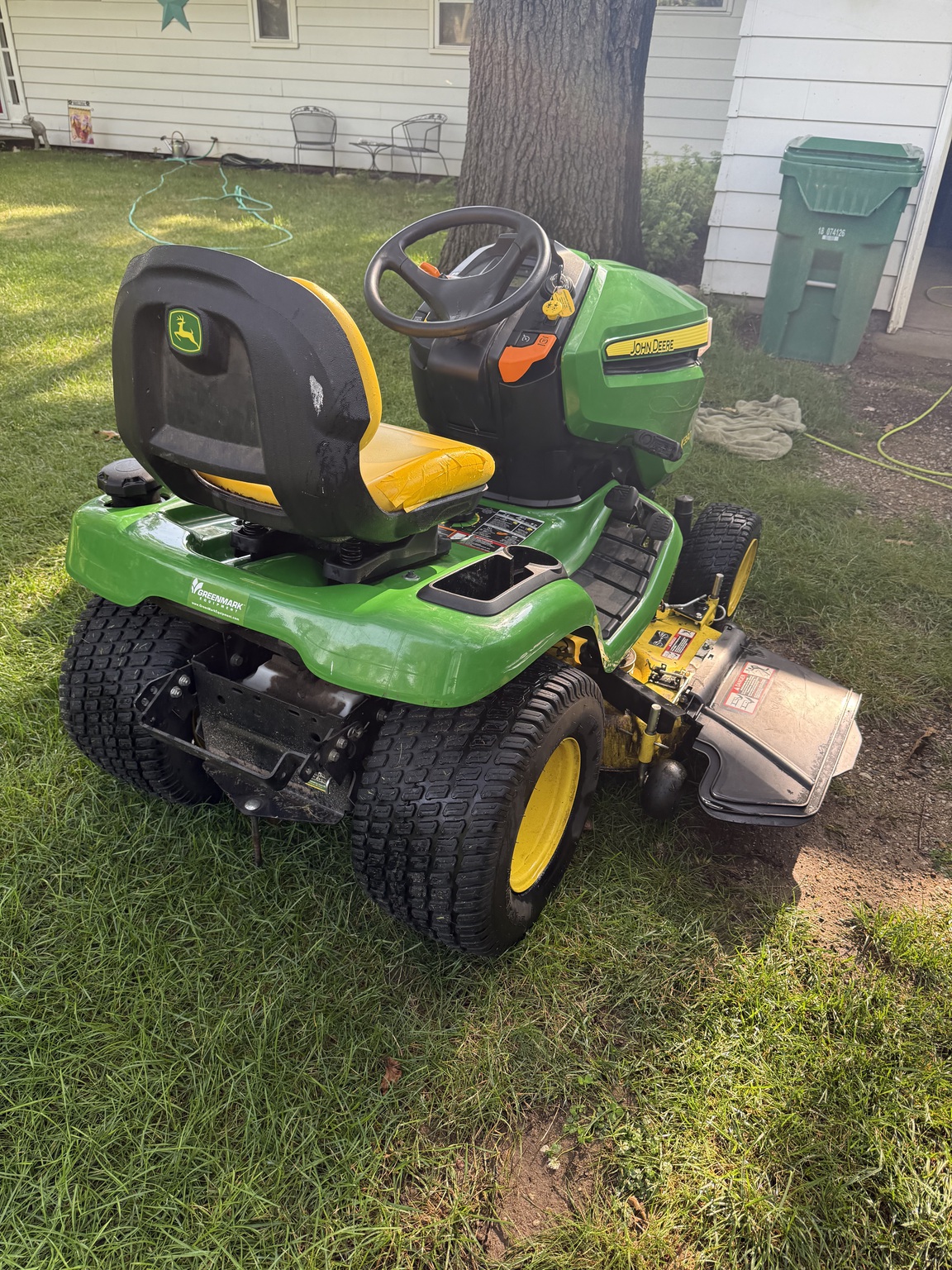 2016 John Deere X390 Image 5