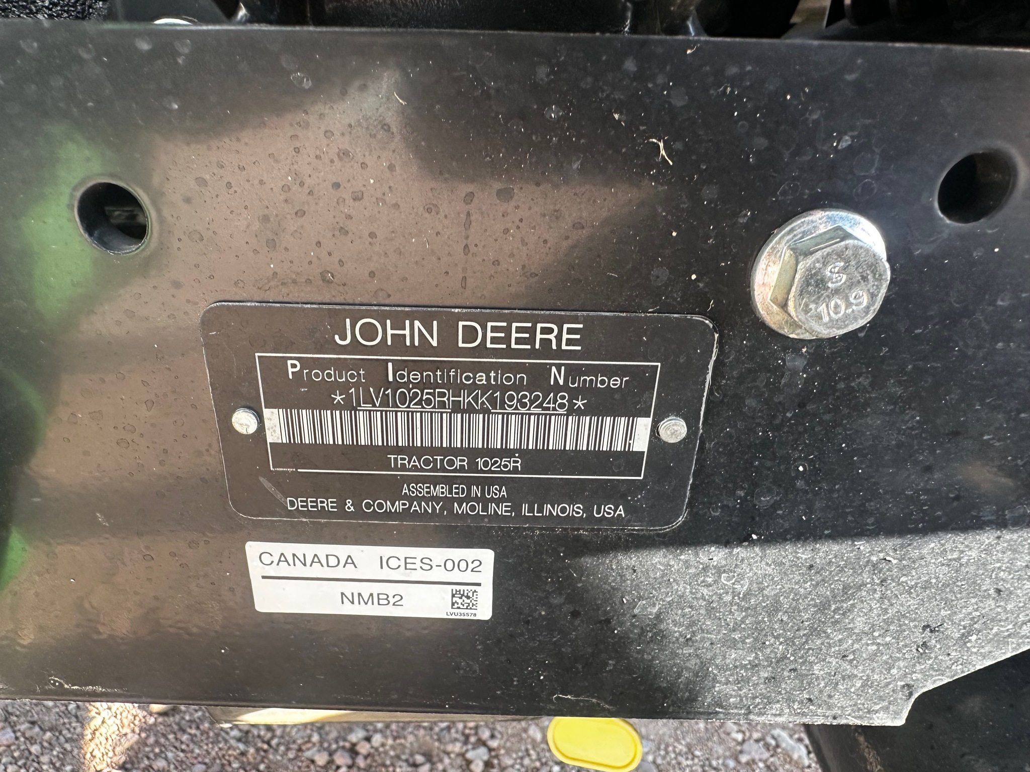 2019 John Deere 1025R Image 14