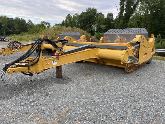 Photo of a 2022 John Deere 2010D E