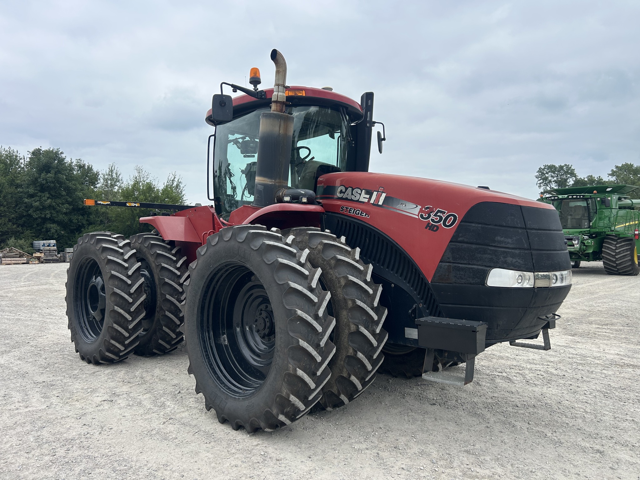 2013 Case IH Steiger 350 Image 2