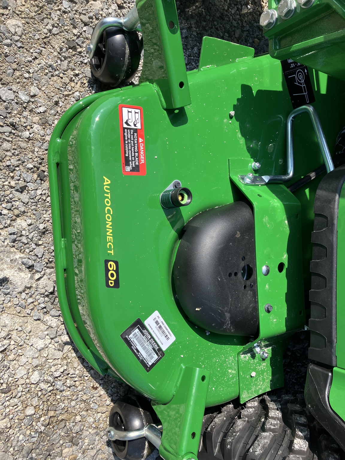 2025 John Deere 1025R Image 10