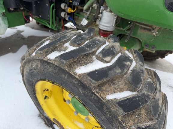 2022 John Deere 4066R - Photo11