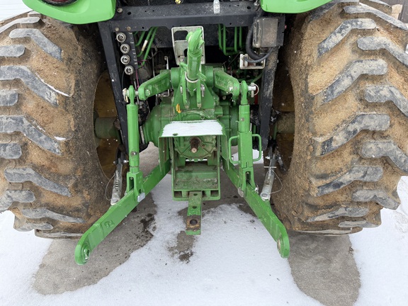 2022 John Deere 4066R - Photo17