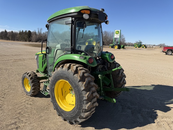 2022 John Deere 4066R - Photo5