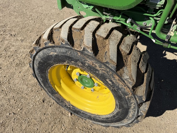 2022 John Deere 4066R - Photo11