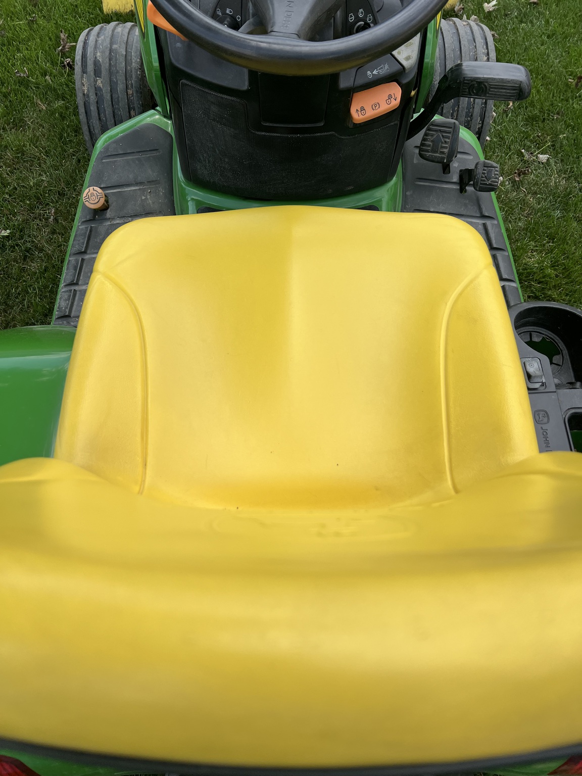 2003 John Deere X485 Image 7