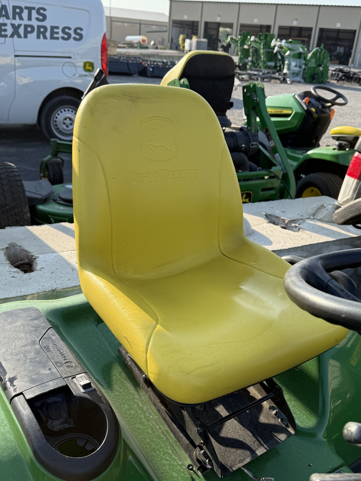 2003 John Deere X485 Image 6