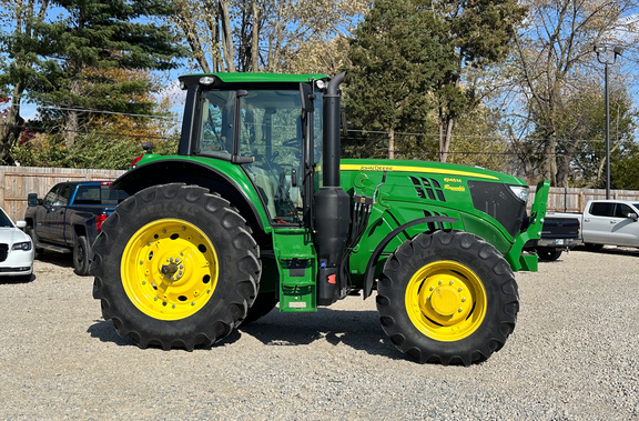 2023 John-Deere 6145M