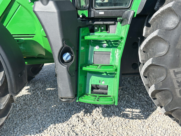 2023 John-Deere 6145M