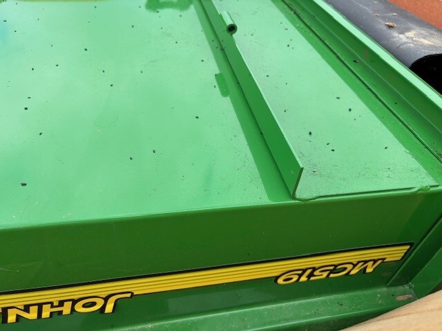 2018 John Deere MC519 GRASS CATCHER Image 2