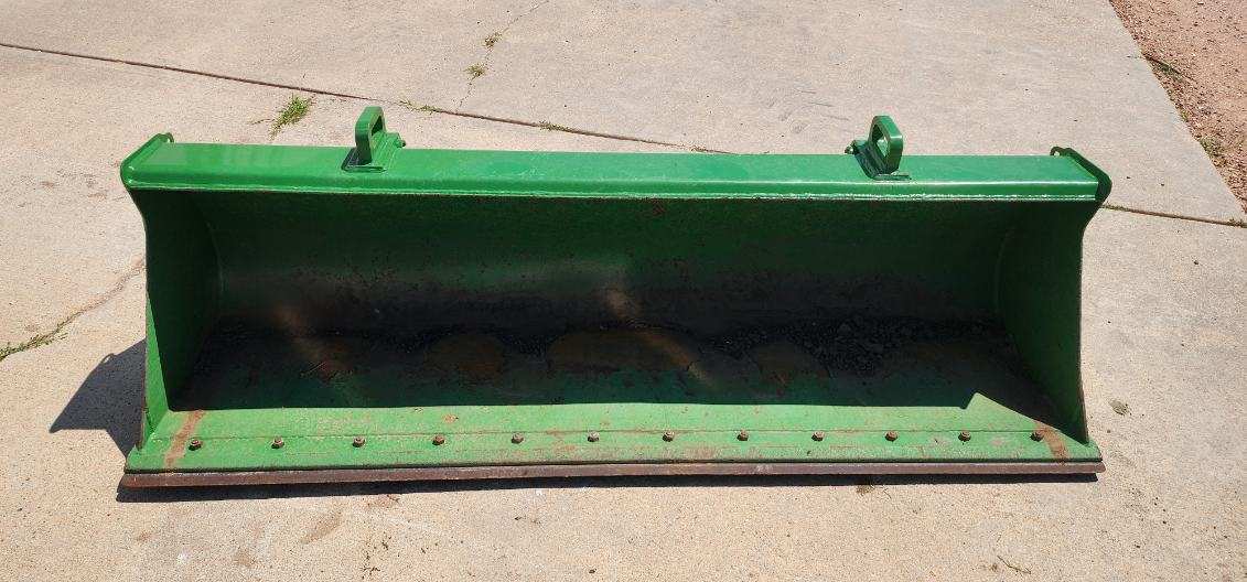 2021 John Deere 4066R Image 11