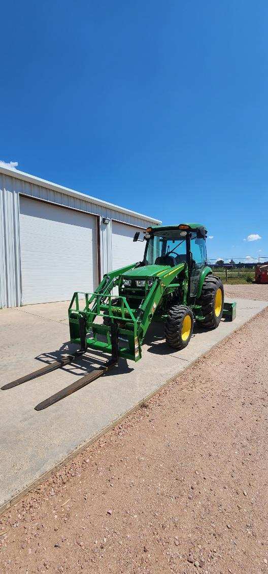 2021 John Deere 4066R Image 4